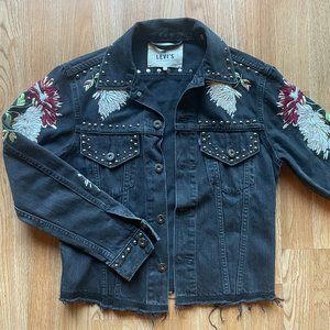 Amazing unique studded embroidered gray Levi's denim jacket